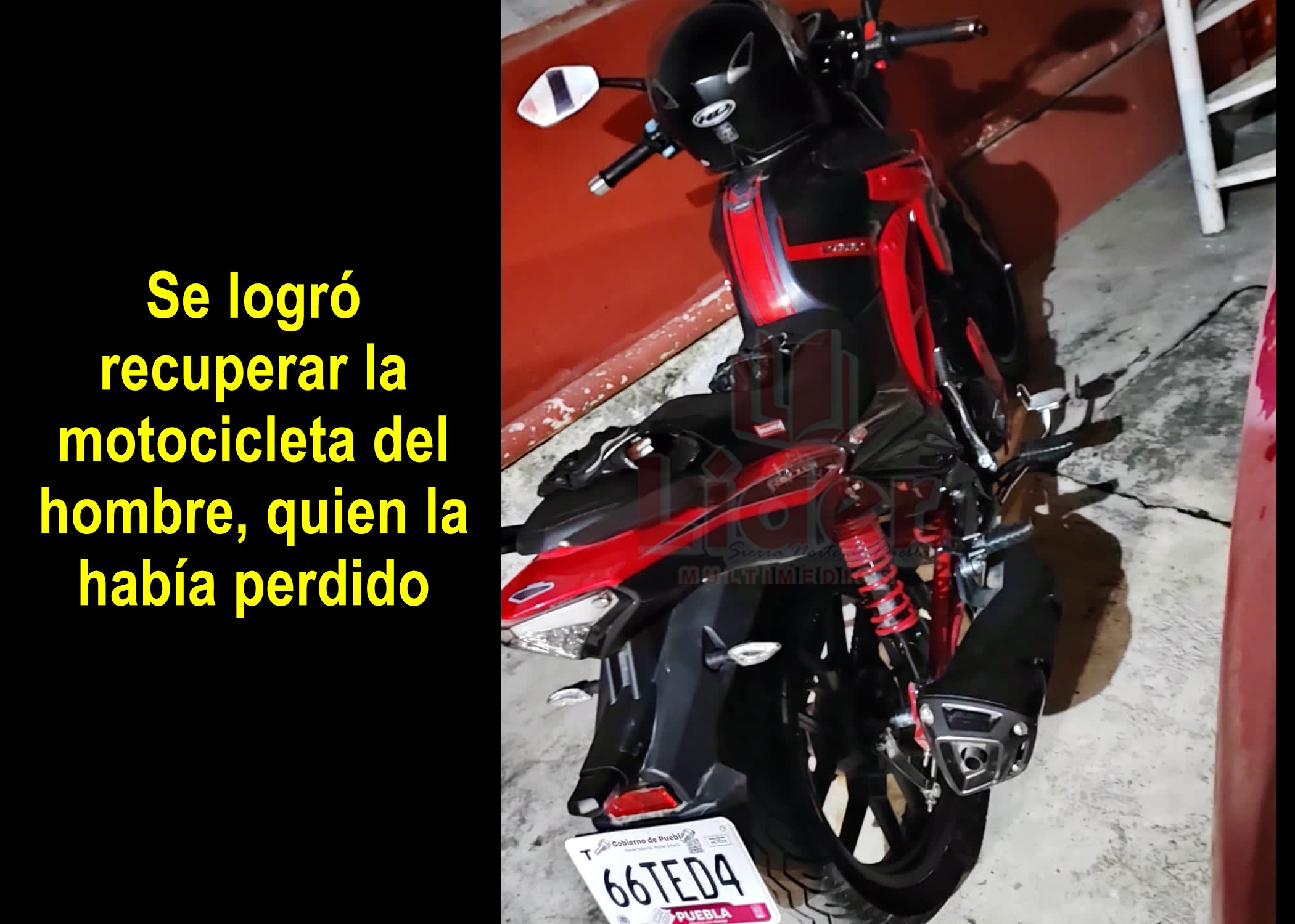 Elementos de la policía municipal de Venustiano Carranza ayudan a ciudadano a recuperar su motocicleta