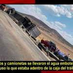 Vuelca tráiler que transportaba agua en la México-Tuxpan; pobladores cometieron rapiña