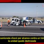 Camioneta termina destrozada tras chocar contra un tráiler en la carretera México-Tulancingo